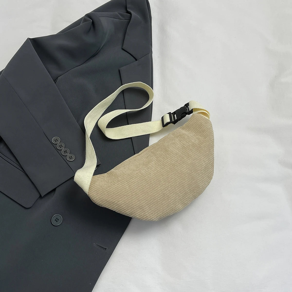 Sac banane en velours côtelé — style & pratique
