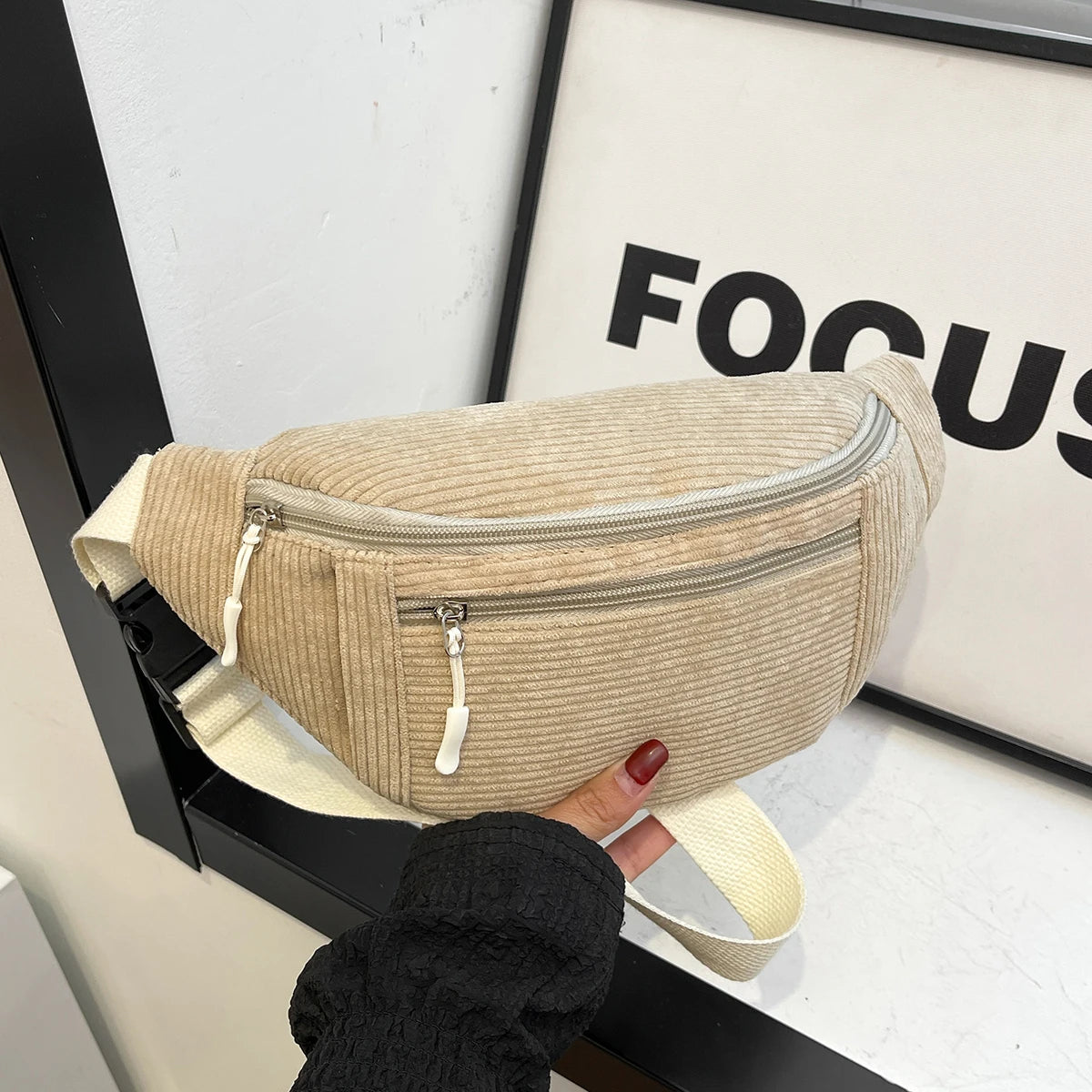 Sac banane en velours côtelé — style & pratique