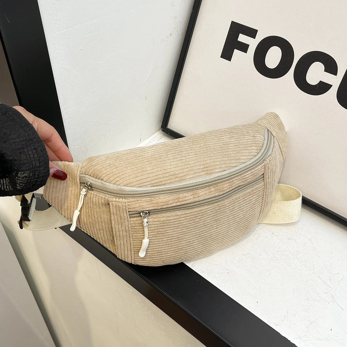 Sac banane en velours côtelé — style & pratique