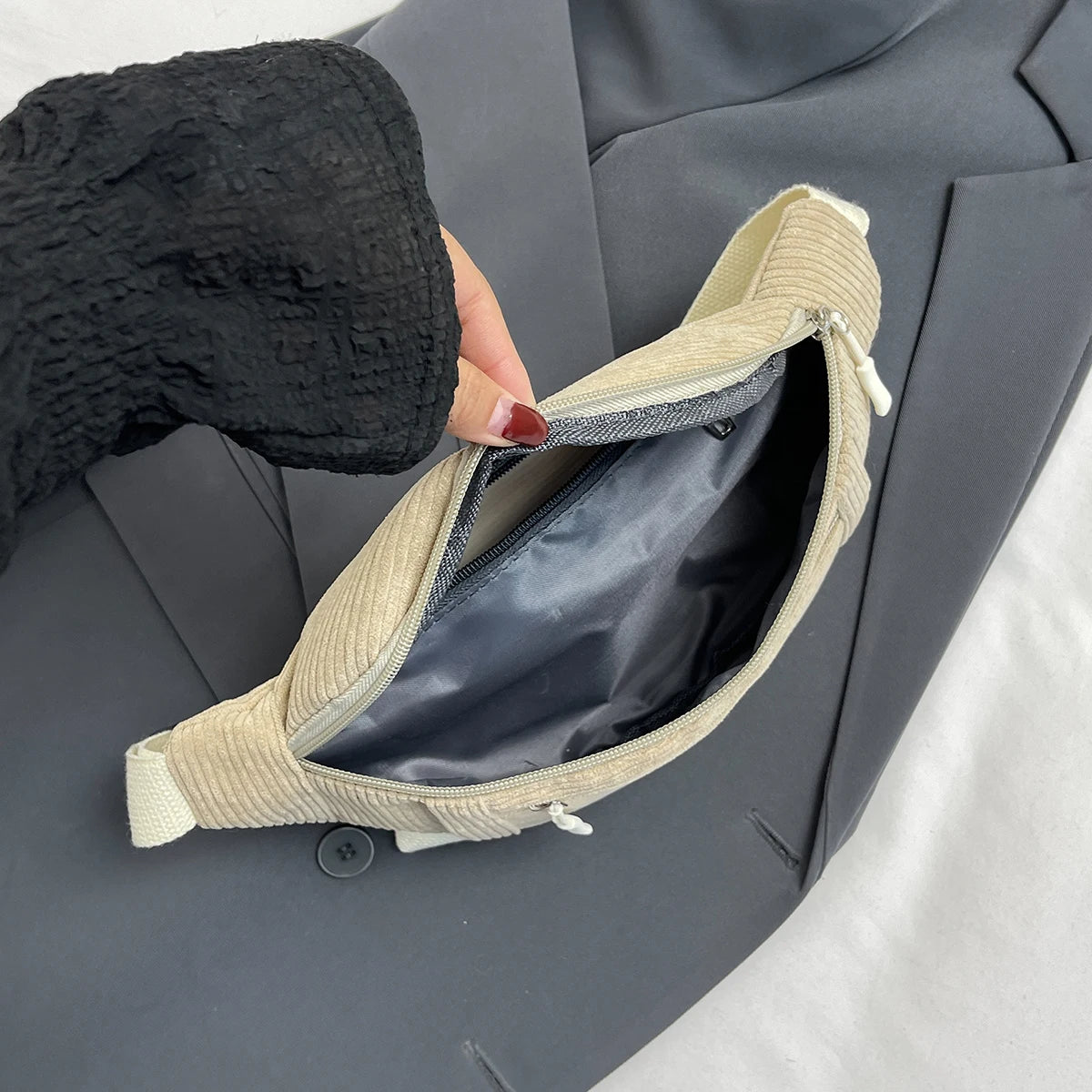 Sac banane en velours côtelé — style & pratique
